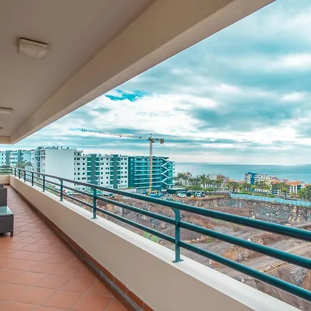 Monumental Palace Apartment *